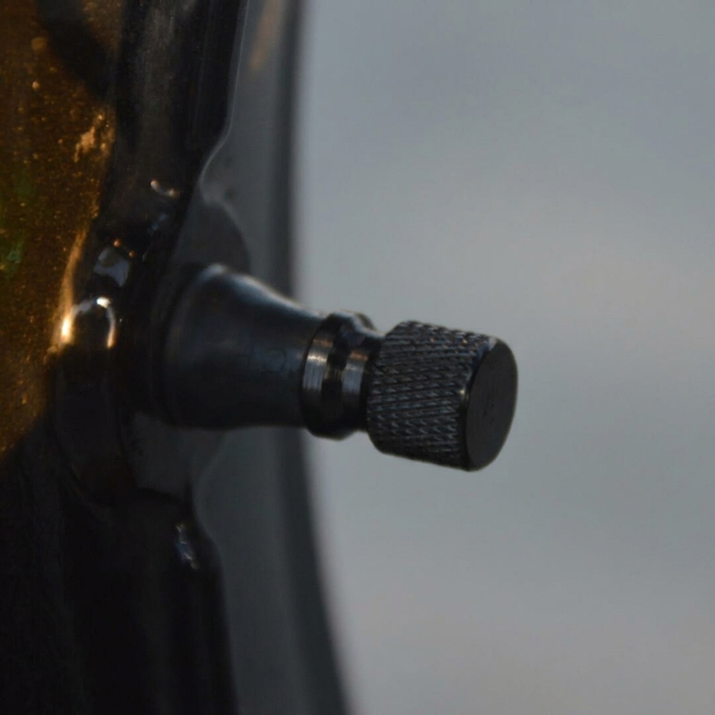 CNC Aluminum Motorcycle Tire Valve Caps